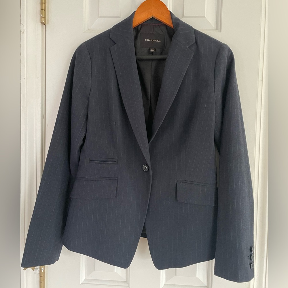 Banana Republic blazer, size 4. Dark blue with light pin stripes.